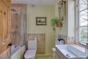 Photo 32- click for photo gallery